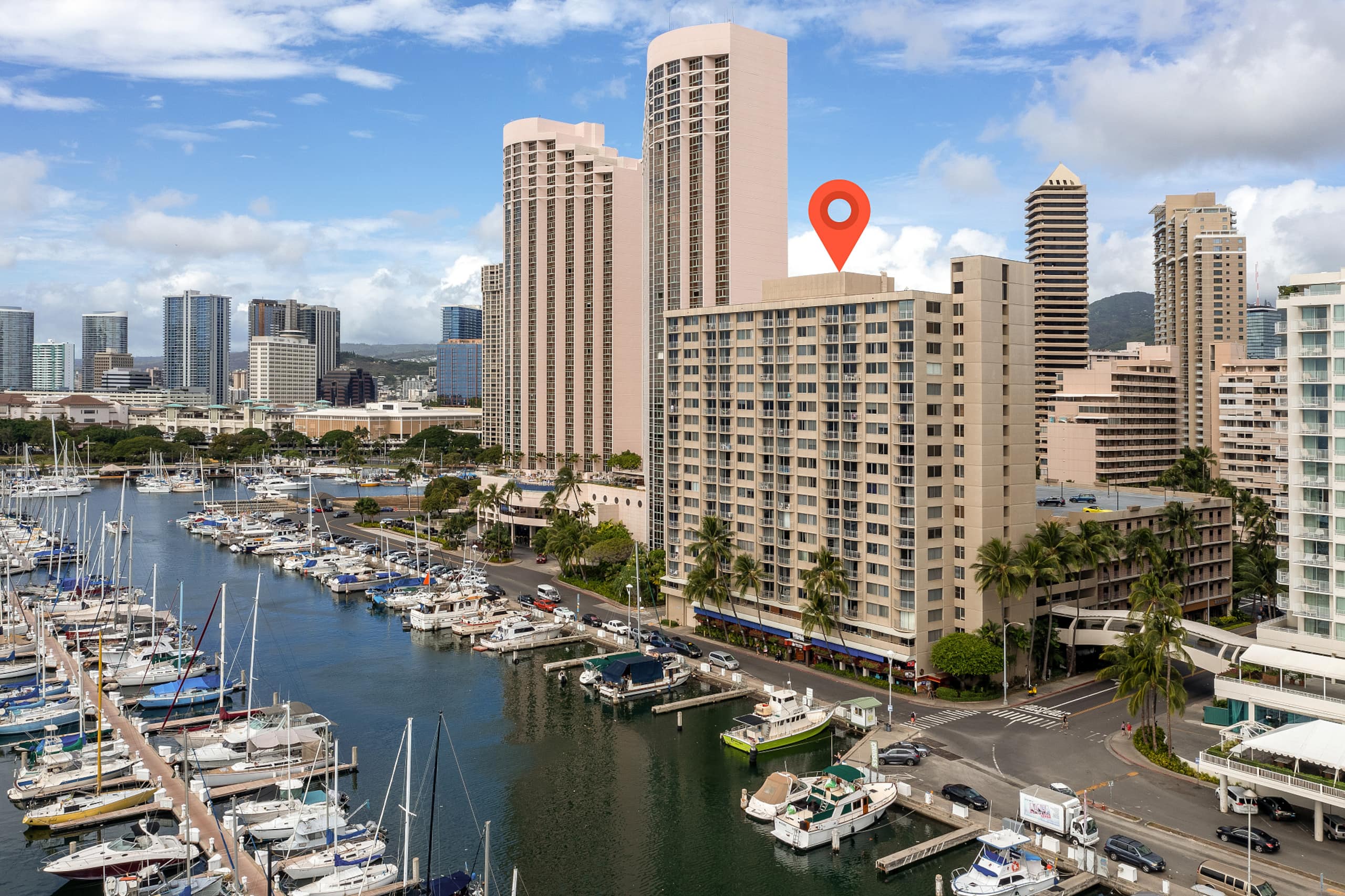 Cozy Studio in Honolulu by Beach & Surf - Image 43
