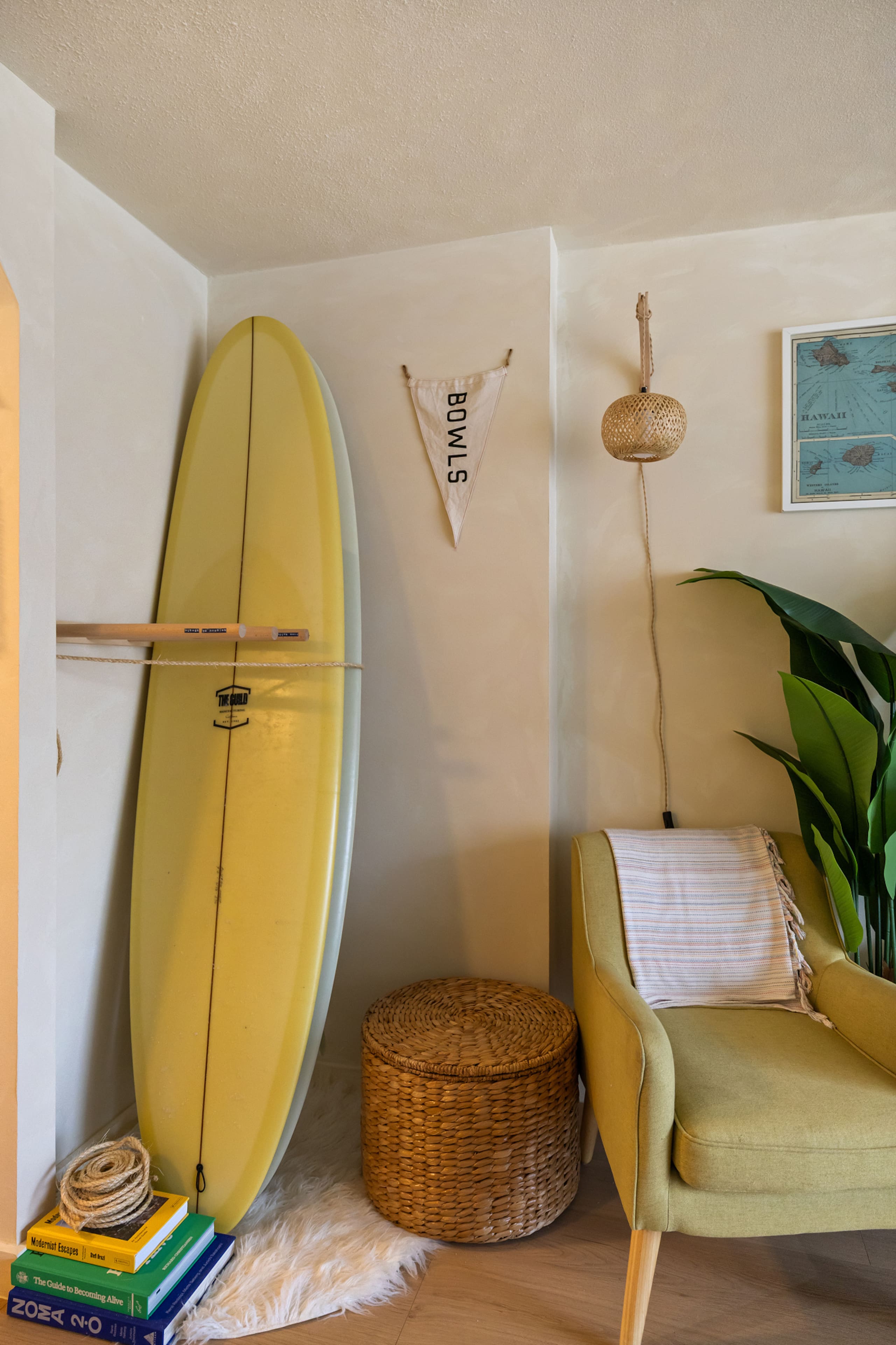 Cozy Studio in Honolulu by Beach & Surf - Image 10