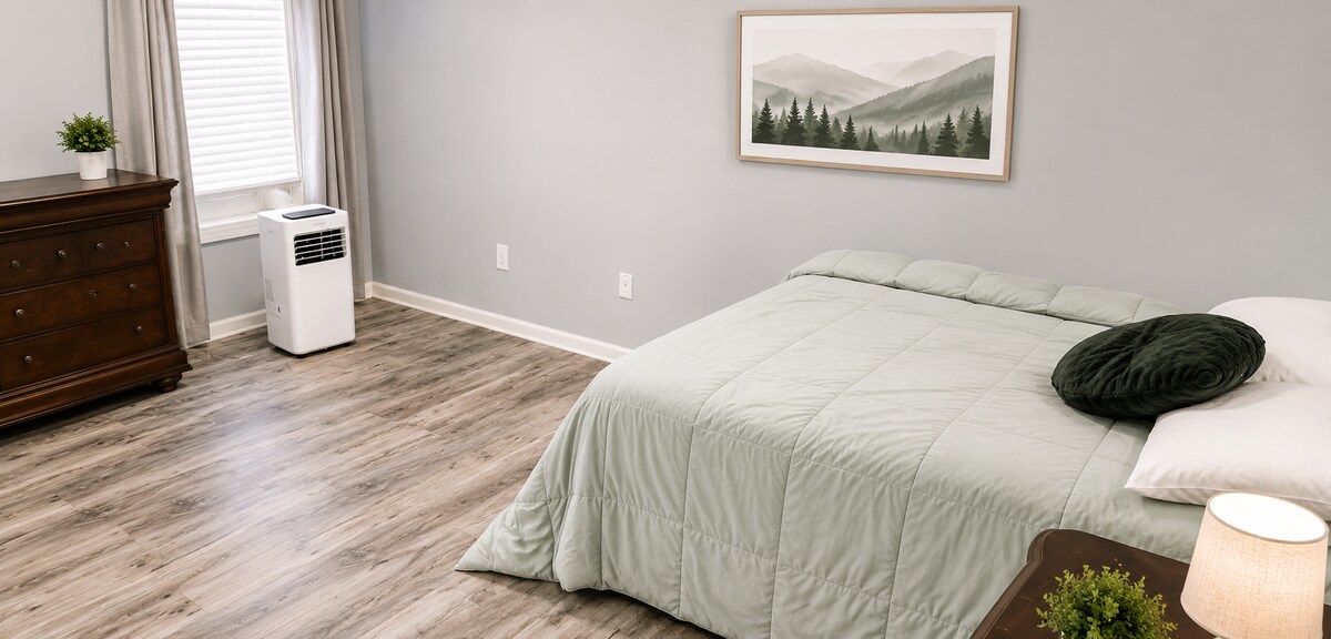 Basement bedroom with private entrance & driveway
