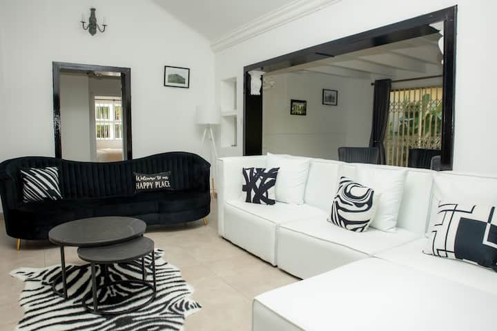 Black’n’whyt Villa - Kloof