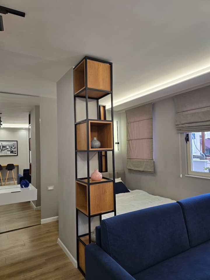City Center Azurè | Spacious Terrace - Tirana