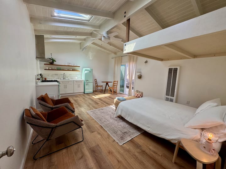 Coastal Studio - Huntington Beach, CA