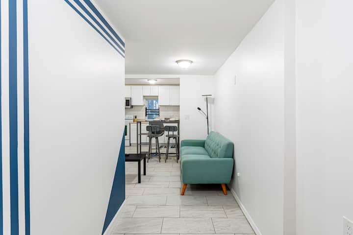 2br | 60 Min To Manhattan | Roku Tvs | Sleeps 4 - Newark, NJ