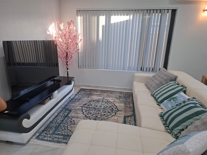 Cozy, Spacious & Centrally Located Perth Escape. - Woodbridge, Australia