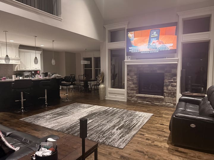 Overland Park Hide-away - Olathe, KS