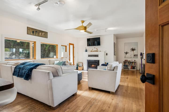 Downtown Stinson Beach Cottage - Bolinas, CA