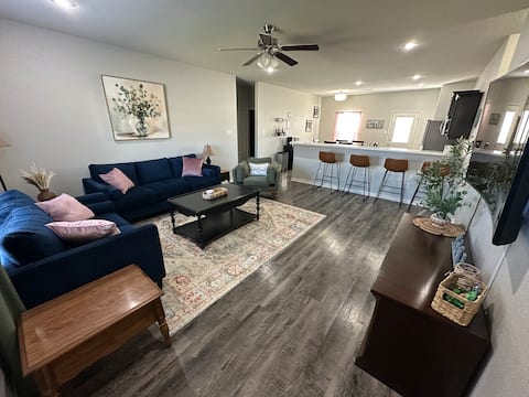 Popular Airbnb listing: Cozy Conway 3BR Near I-40 & Skyline Exit in Arkansas