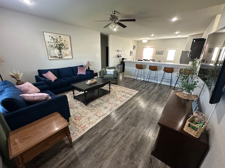 Cozy Conway 3br Near I-40 & Skyline Exit - Conway, AR