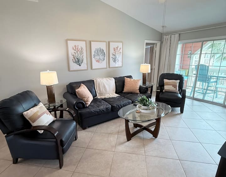 Gulf Views + Heated Pool | Steps To Beach - Galveston, TX