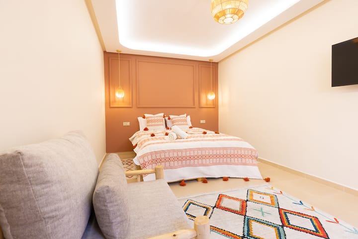 New Stunning Downtown Studio 5min From Rak Airport - Marrakech