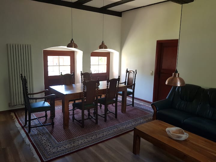 Romantische Ferienwohnung Im Schloss Fischbach - Eisenach