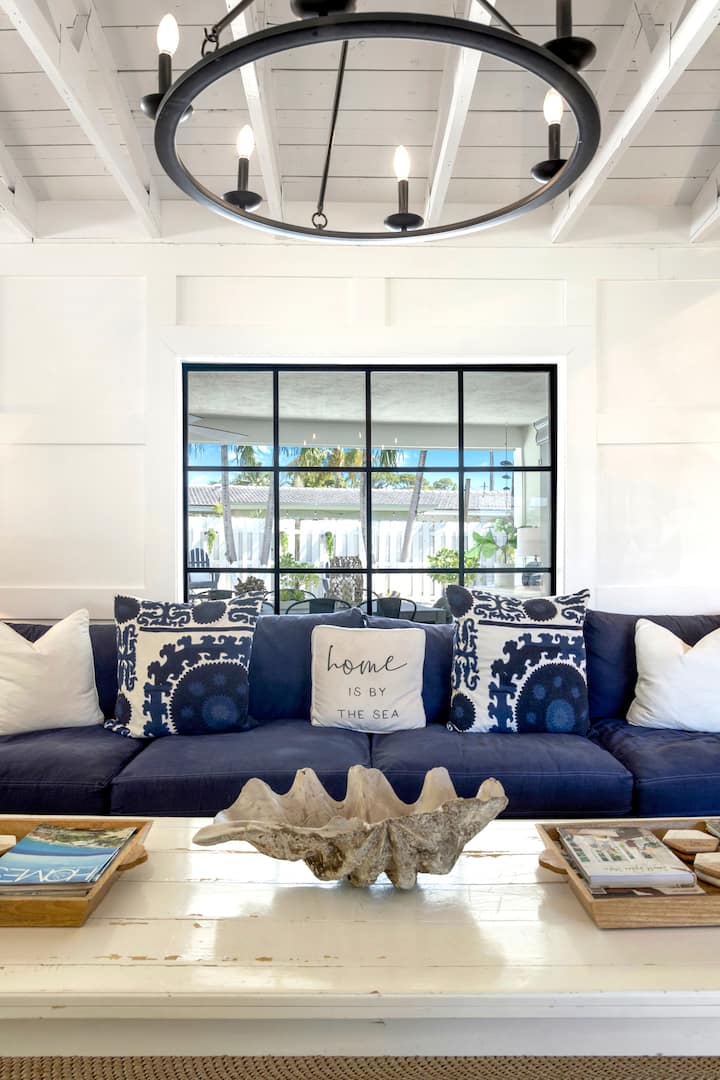 Casa L’aqua | Stylish Retreat Near Delray Beach - Boynton Beach, FL