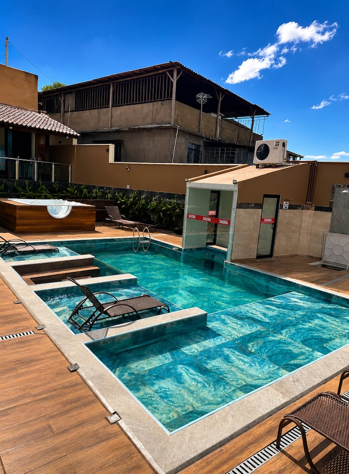 Espaço Com Piscina E Jacuzzi - Belo Horizonte