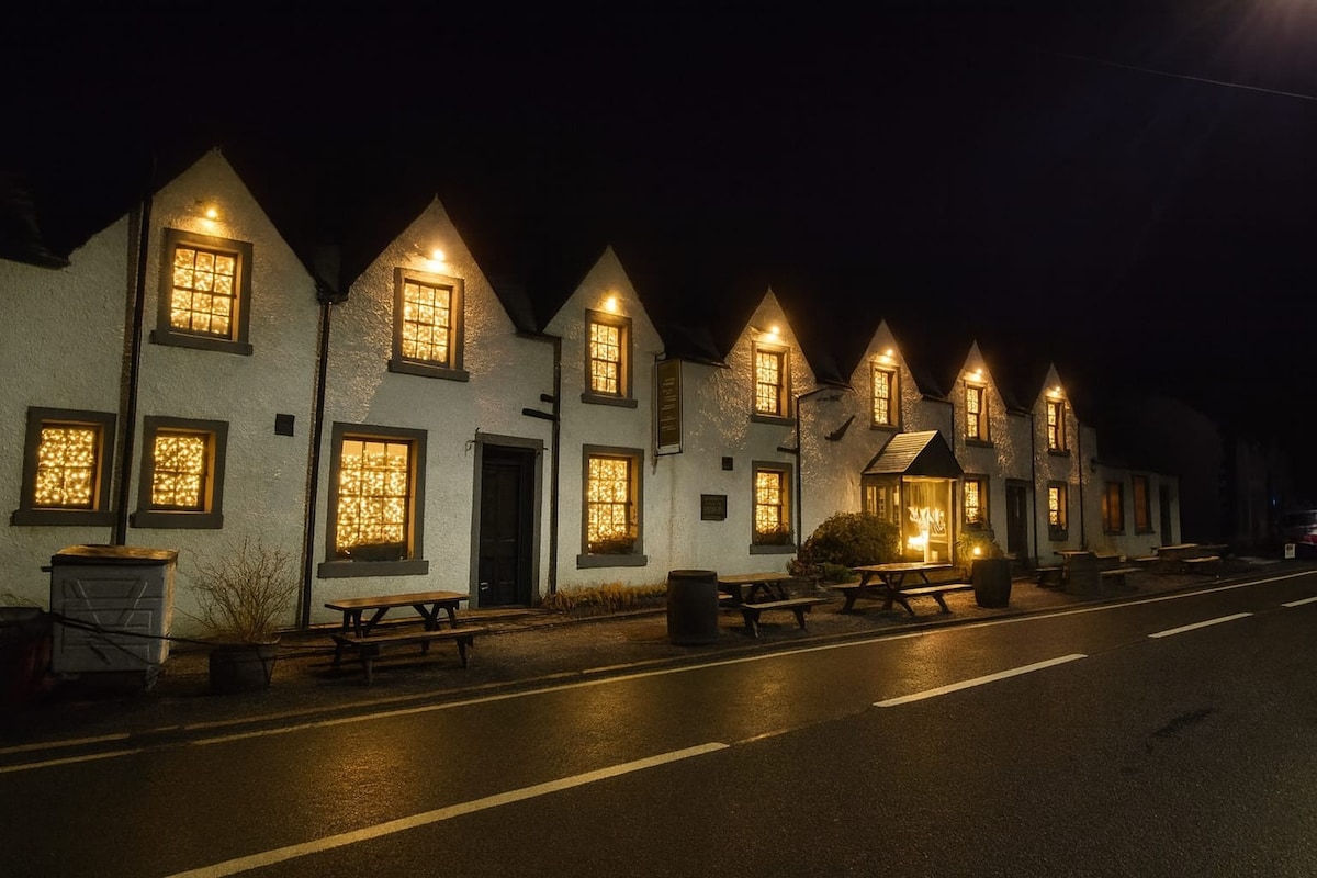 Traditional Inn in the heart of The Trossachs