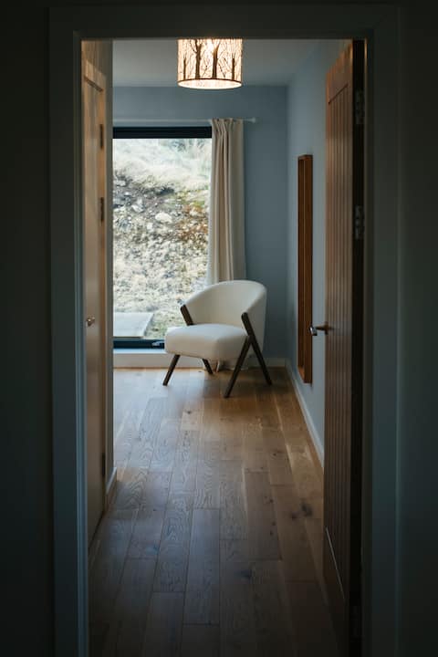 Popular Airbnb listing: The Star House in Duirinish