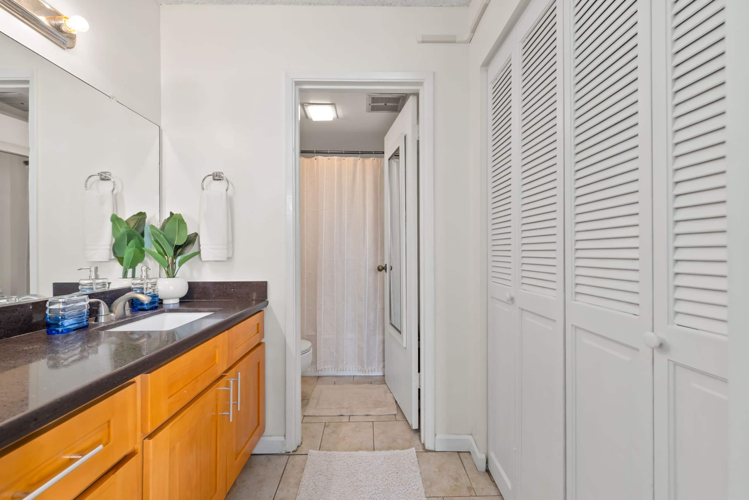 The Aina Apartment of Waikiki - Image 29