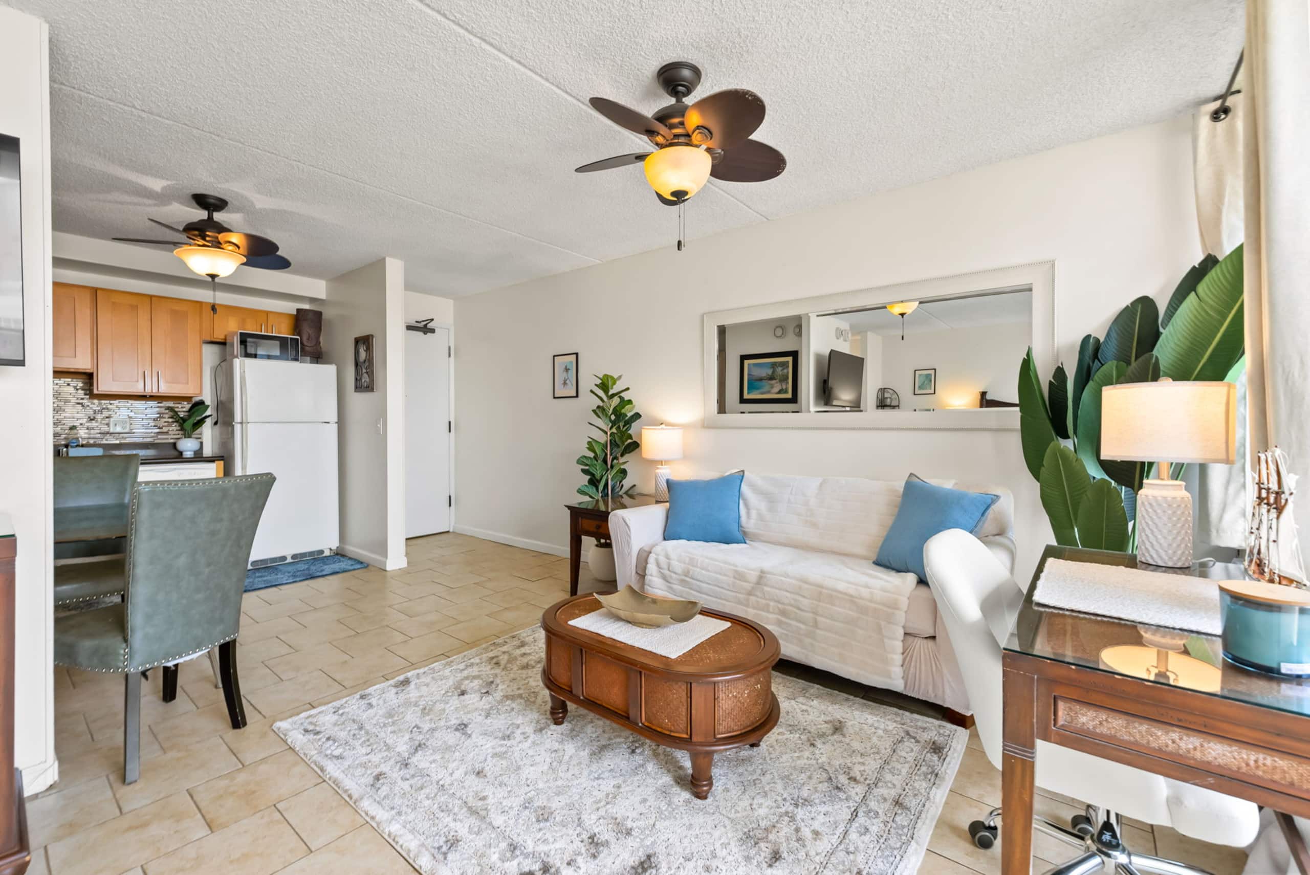The Aina Apartment of Waikiki - Image 5