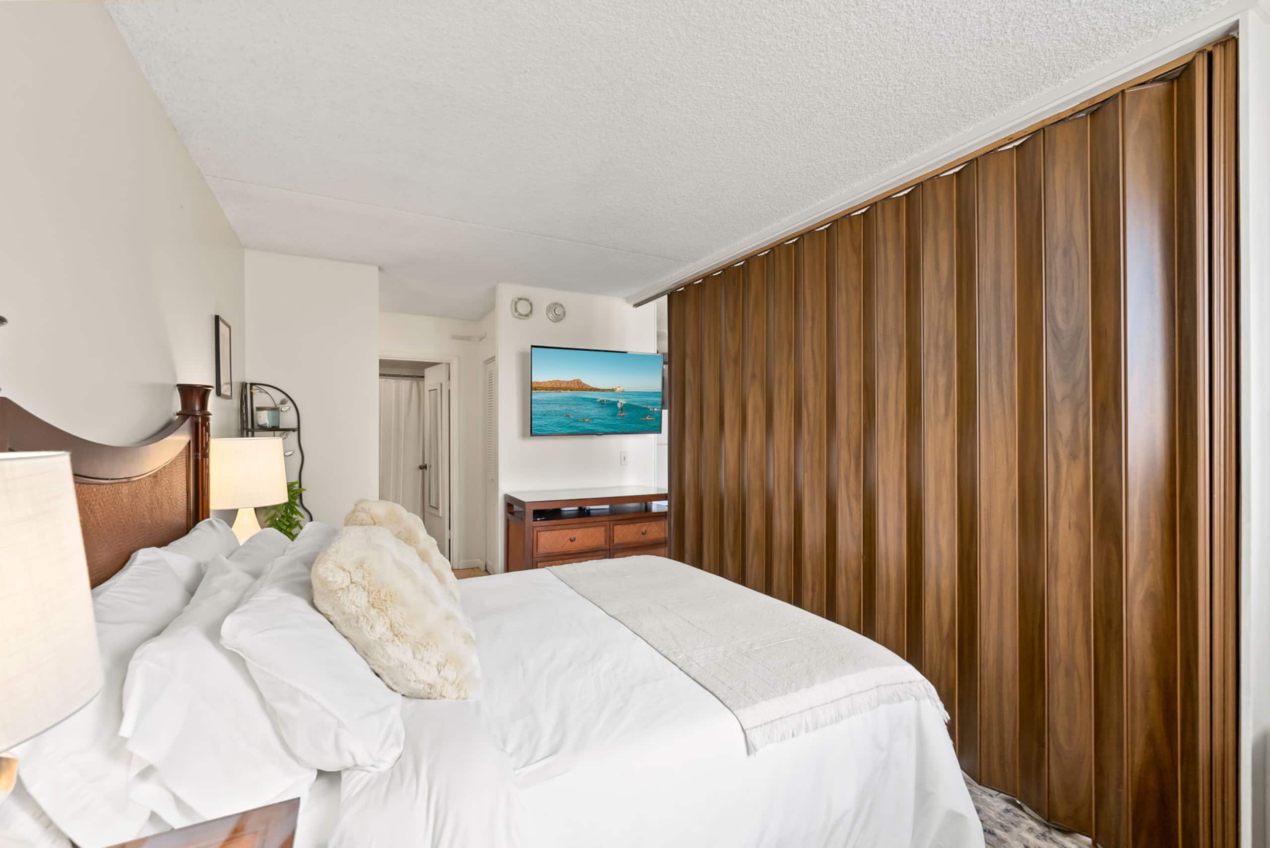 The Aina Apartment of Waikiki - Image 14