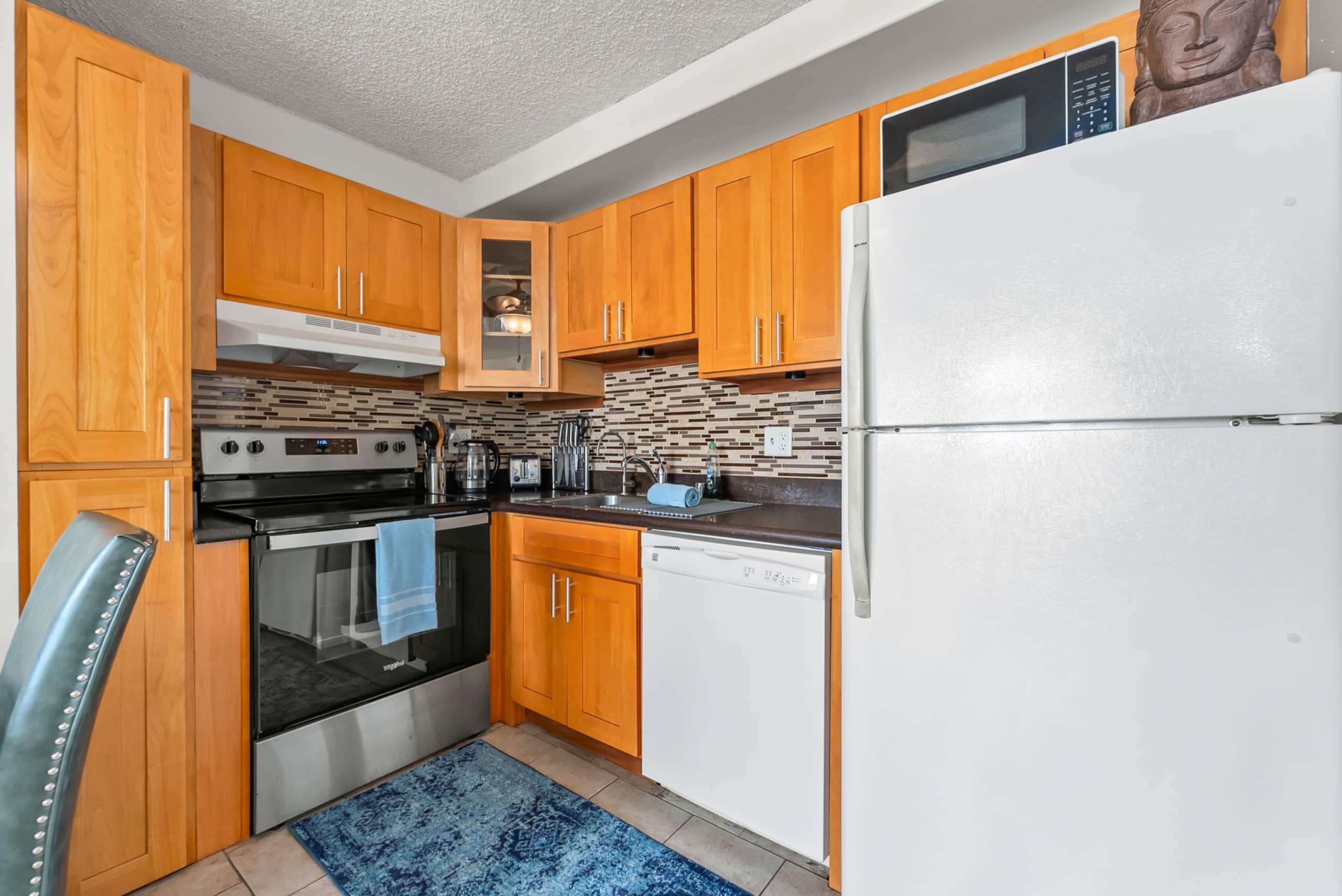The Aina Apartment of Waikiki - Image 10