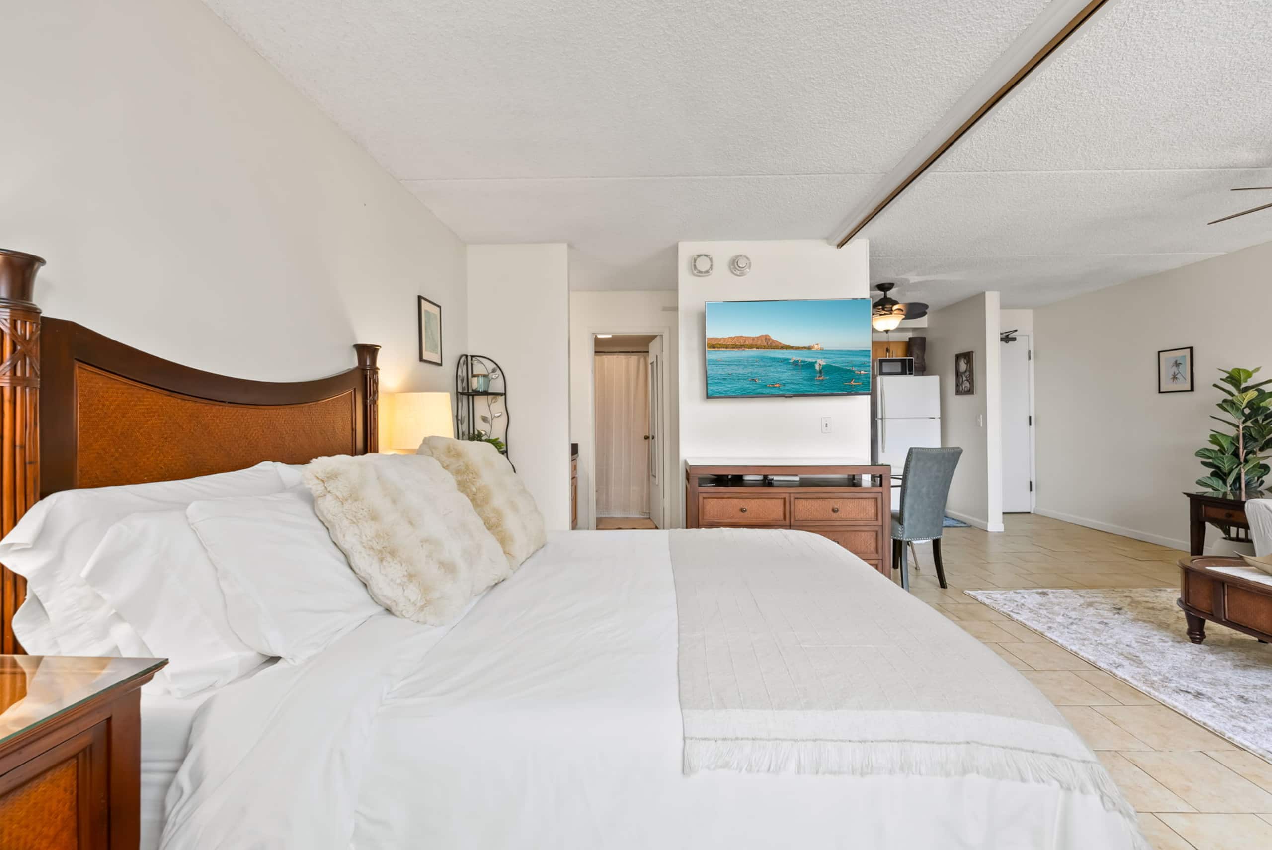 The Aina Apartment of Waikiki - Image 26