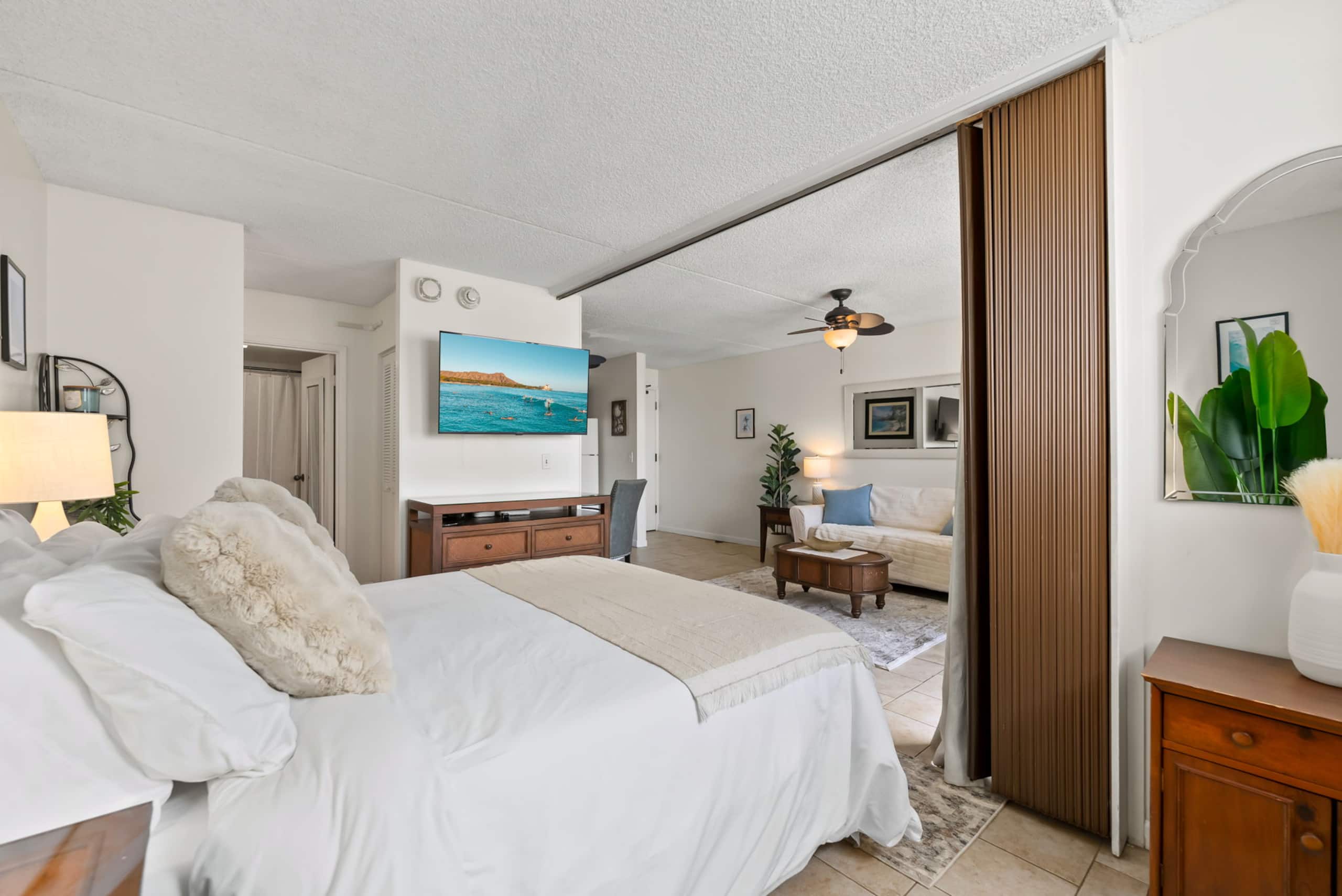 The Aina Apartment of Waikiki - Image 23