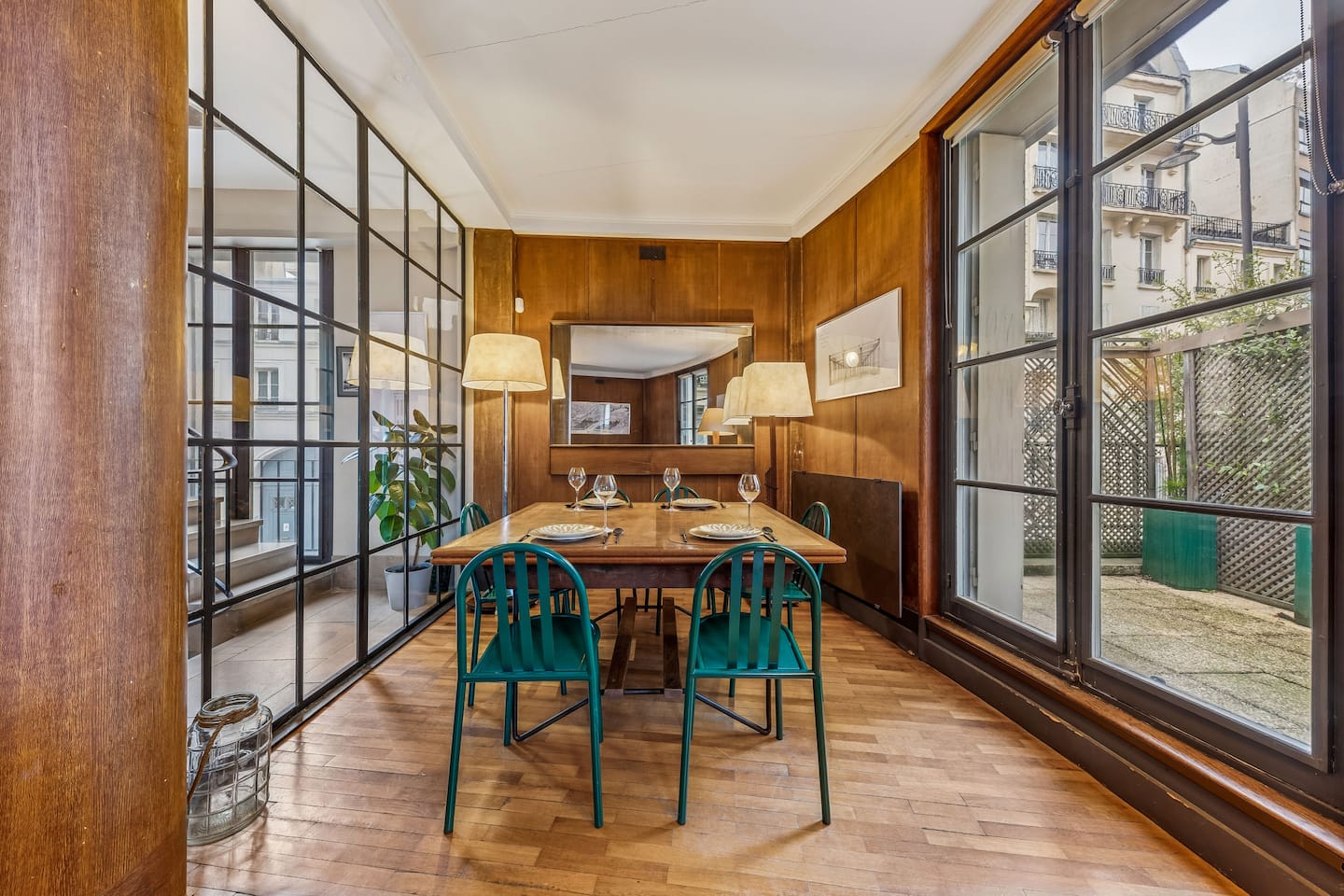 Pavillon d'Auguste Perret : Triplex, Tour Eiffel — Espace repas