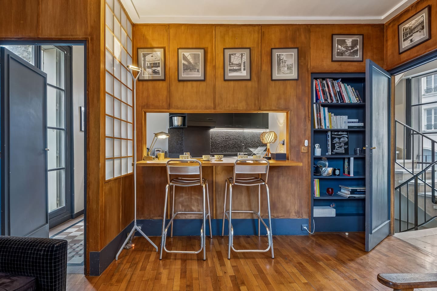 Pavillon d'Auguste Perret : Triplex, Tour Eiffel — Cuisine entière