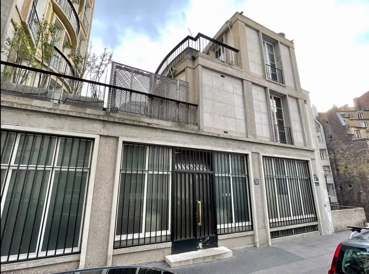 Pavillon d'Auguste Perret : Triplex, Tour Eiffel — Extérieur