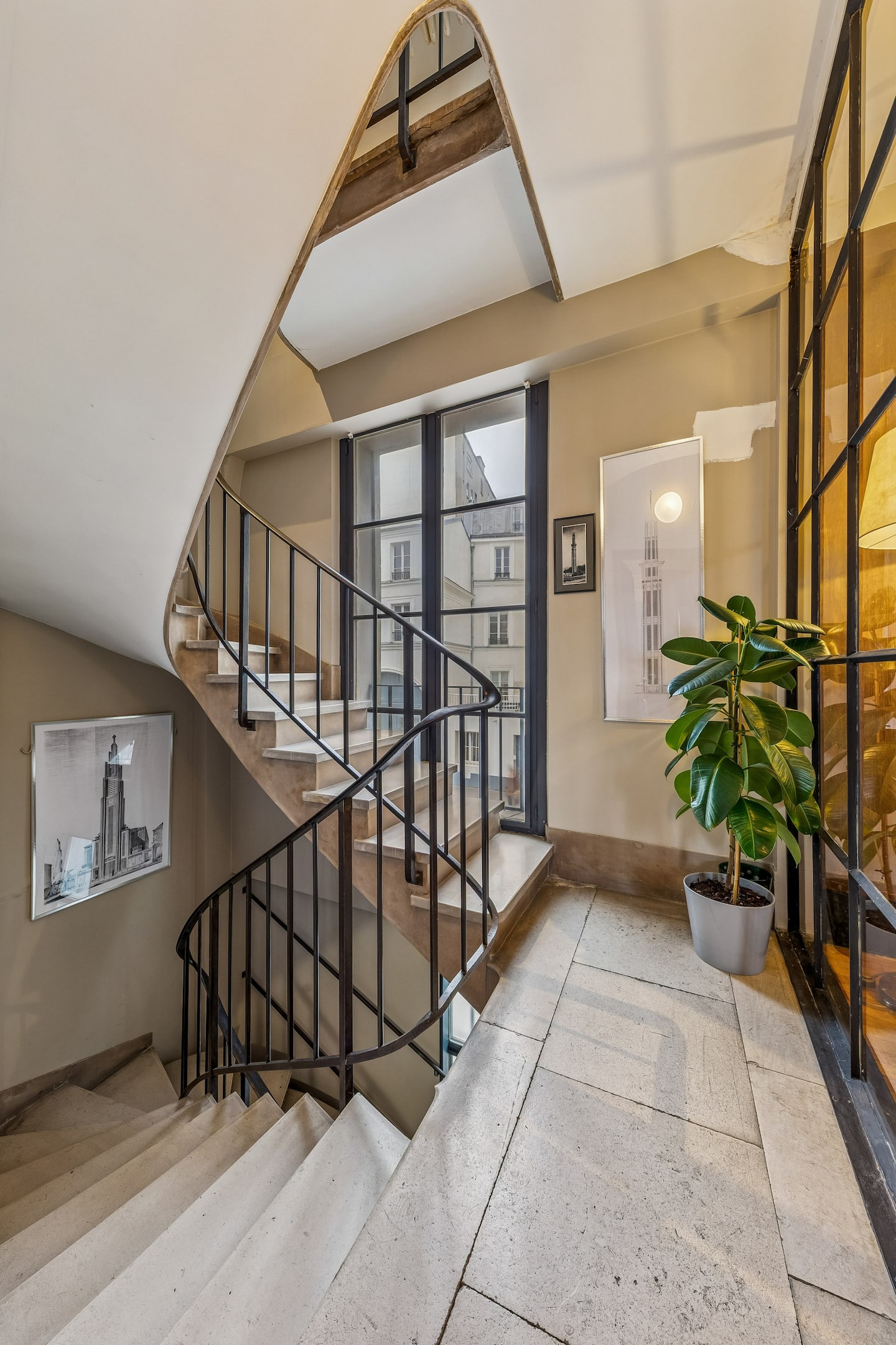 Pavillon d'Auguste Perret : Triplex, Tour Eiffel — Salon