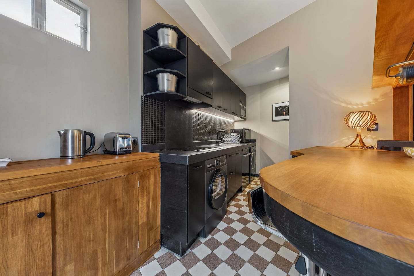 Pavillon d'Auguste Perret : Triplex, Tour Eiffel — Cuisine entière