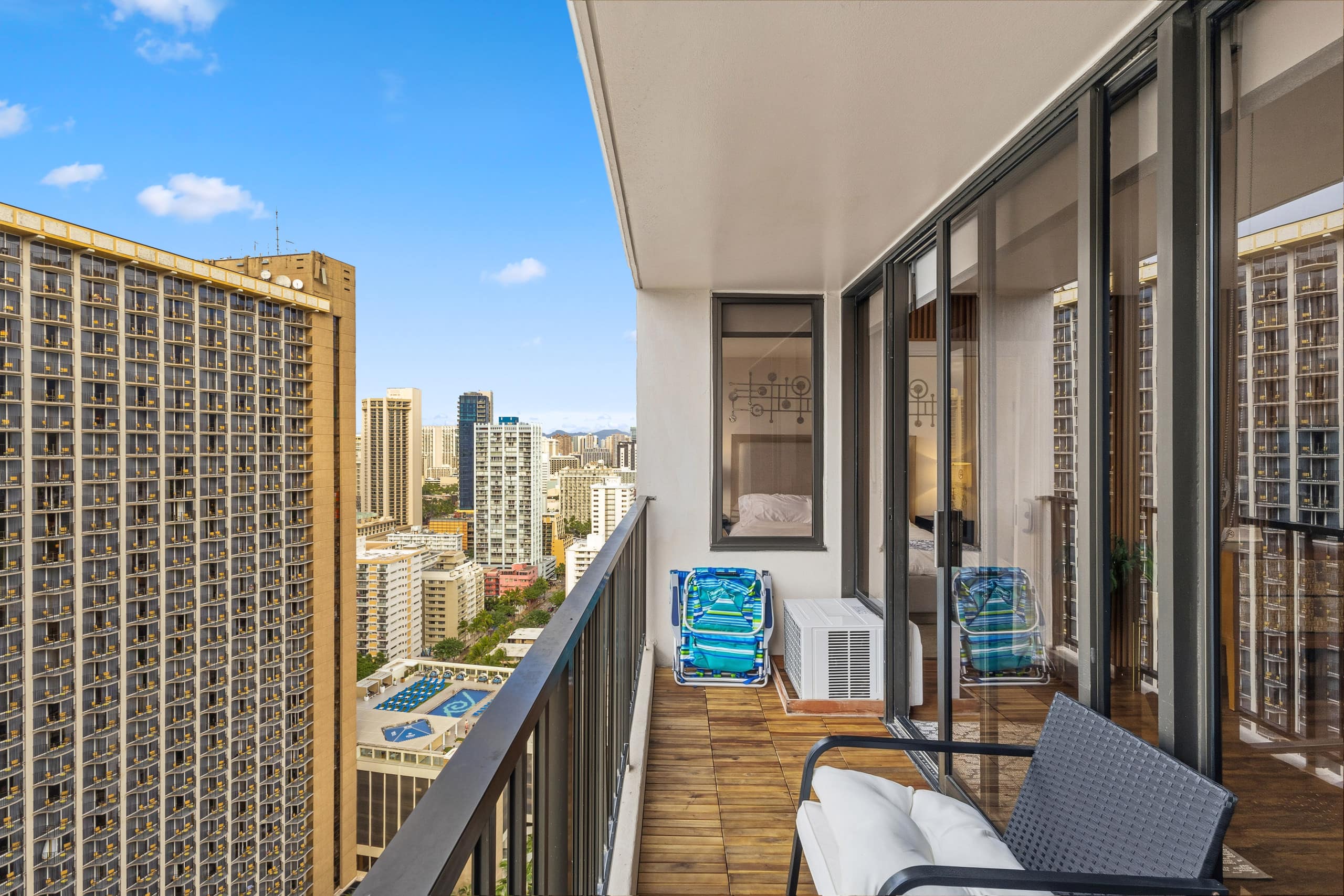 Modern Oceanfront Waikiki High-Rise | 30th Floor - Image 21