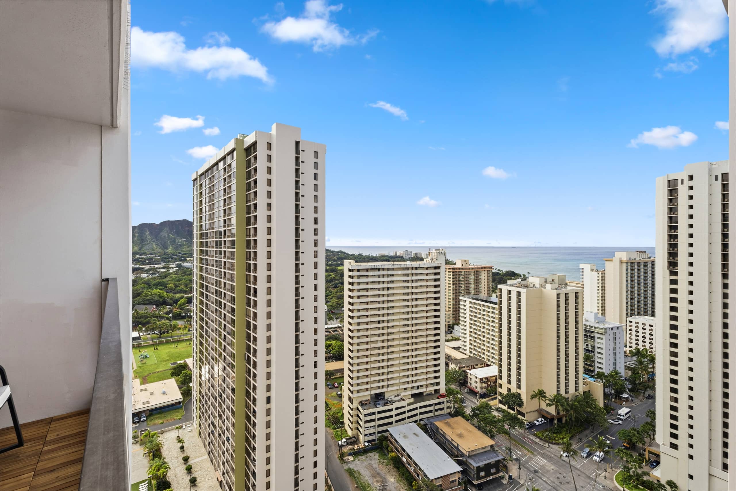 Modern Oceanfront Waikiki High-Rise | 30th Floor - Image 28