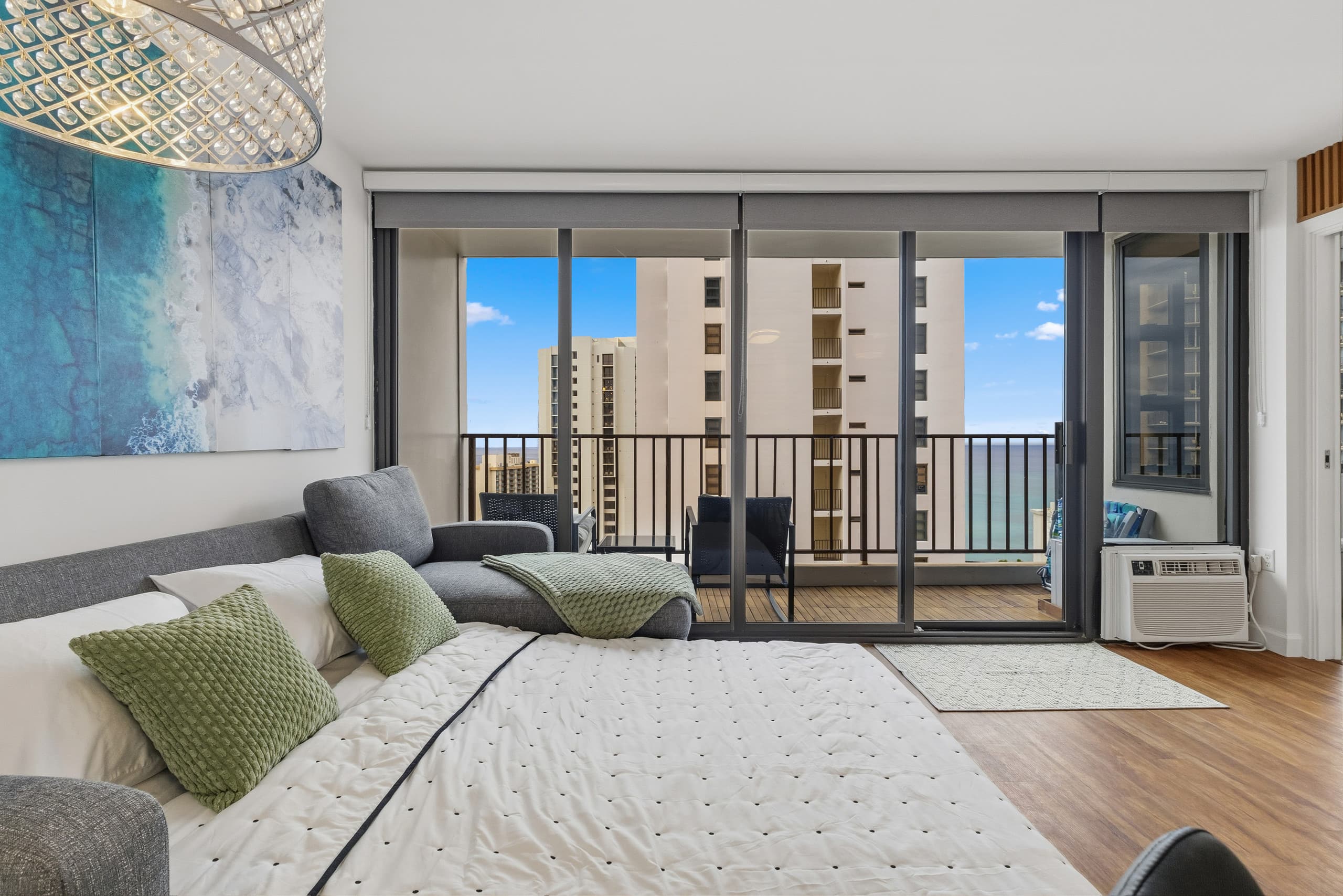 Modern Oceanfront Waikiki High-Rise | 30th Floor - Image 12