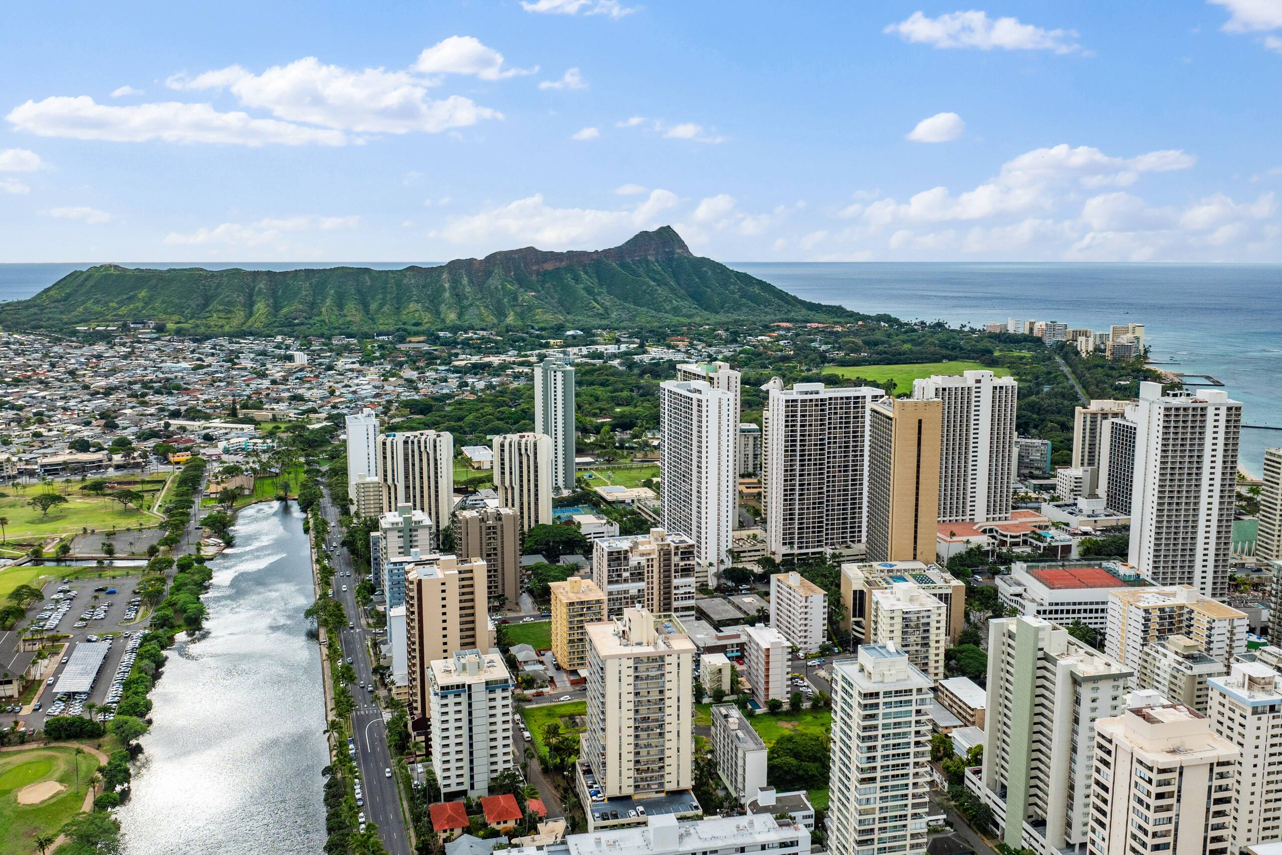 Modern Oceanfront Waikiki High-Rise | 30th Floor - Image 39