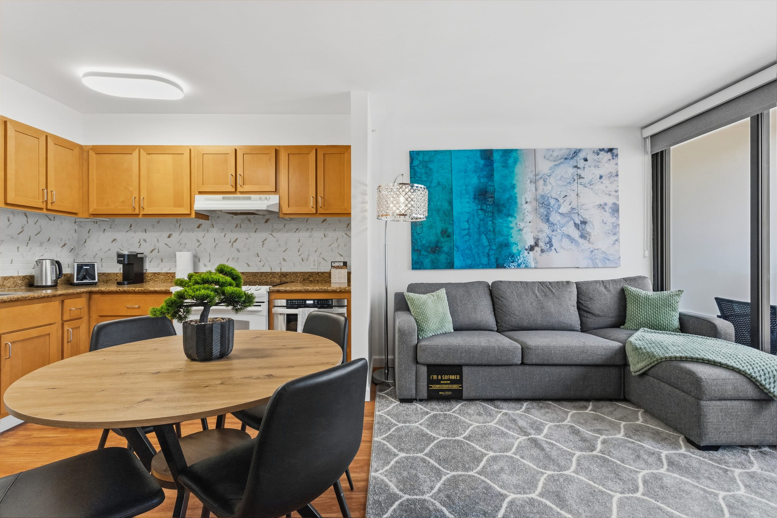 Modern Oceanfront Waikiki High-Rise | 30th Floor - Image 29