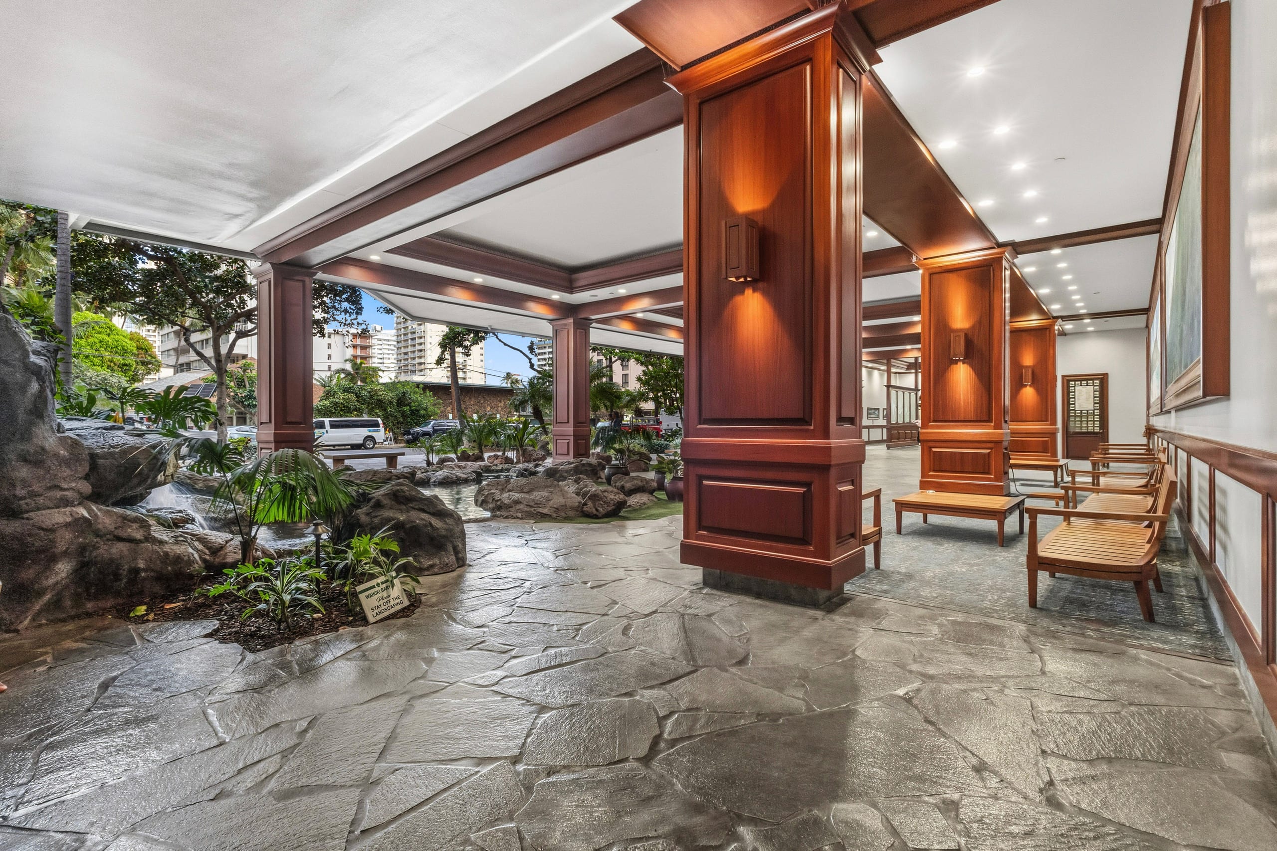 Modern Oceanfront Waikiki High-Rise | 30th Floor - Image 32