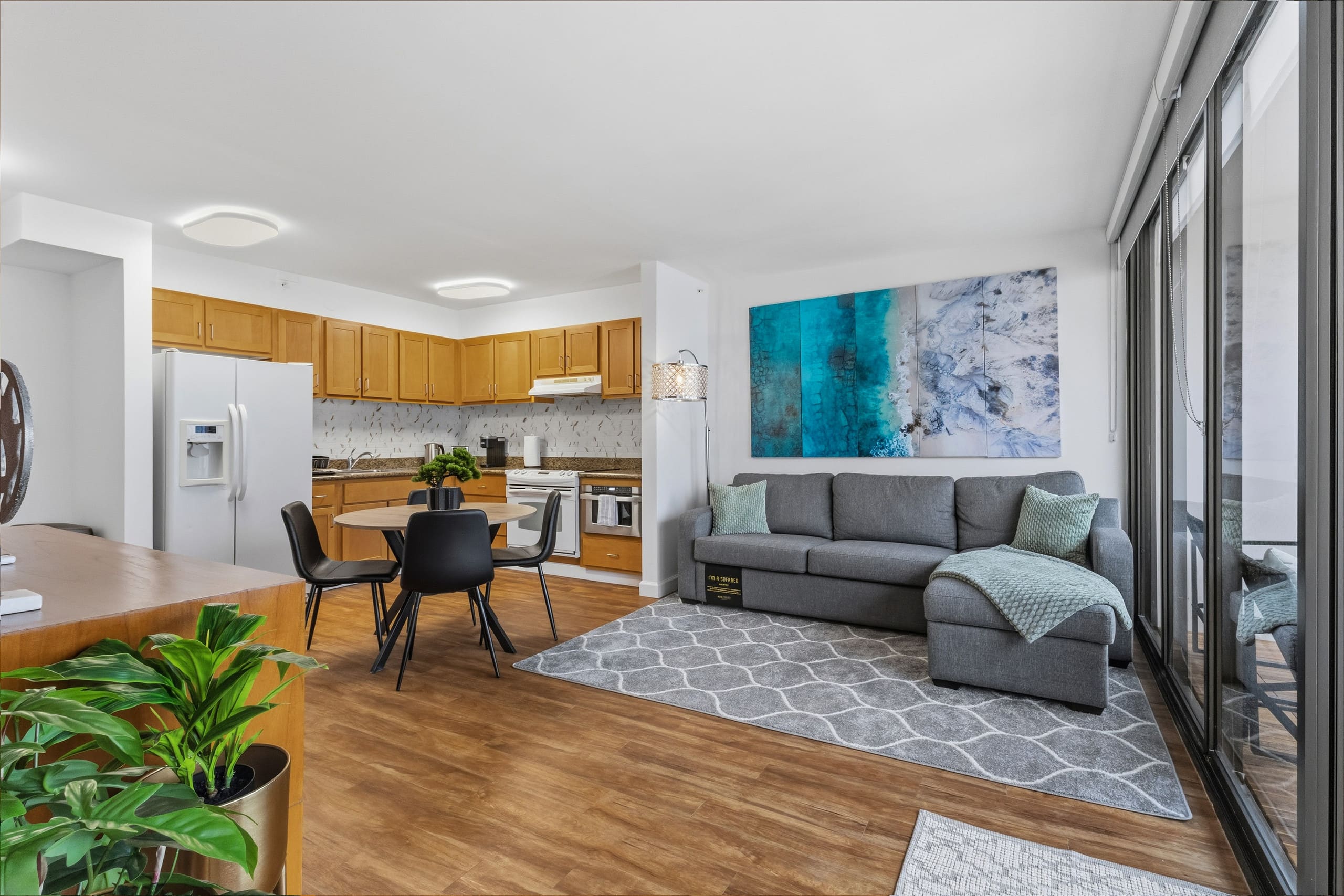 Modern Oceanfront Waikiki High-Rise | 30th Floor - Image 22