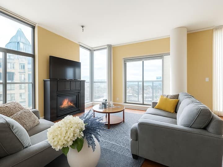 Yaletown 2 Level Penthouse Panoramic Views - Vancouver