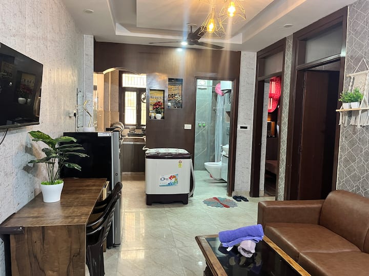 Cozy Flats Bnb 2 Bhk Flat, Near Airport Delhi - Delhi