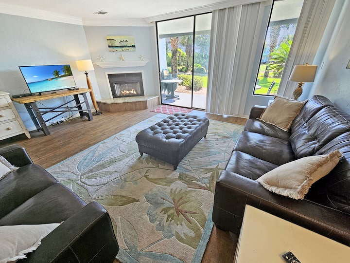 Private Beach. Beach Set Up Included Mainsail - Miramar Beach, FL