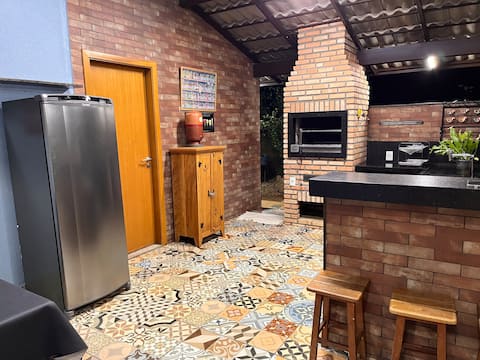 Airbnb em destaque: Rancho dos Ipês Corumbá II Your Lakeside Getaway em Alexânia