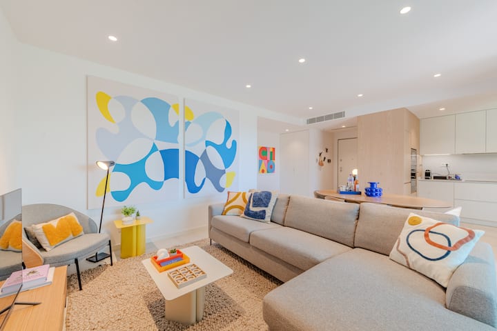 Modern Escape | Pool, Jacuzzi 7-min Walk To Beach - Lagos
