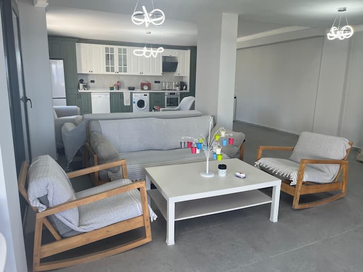 Mordoğan Kamukent Deniz Manzaralı Tripleks Villa - Karaburun