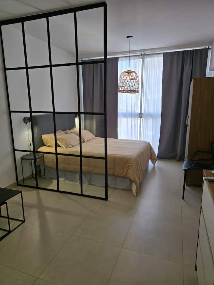 Квартира-студия в Monserrat