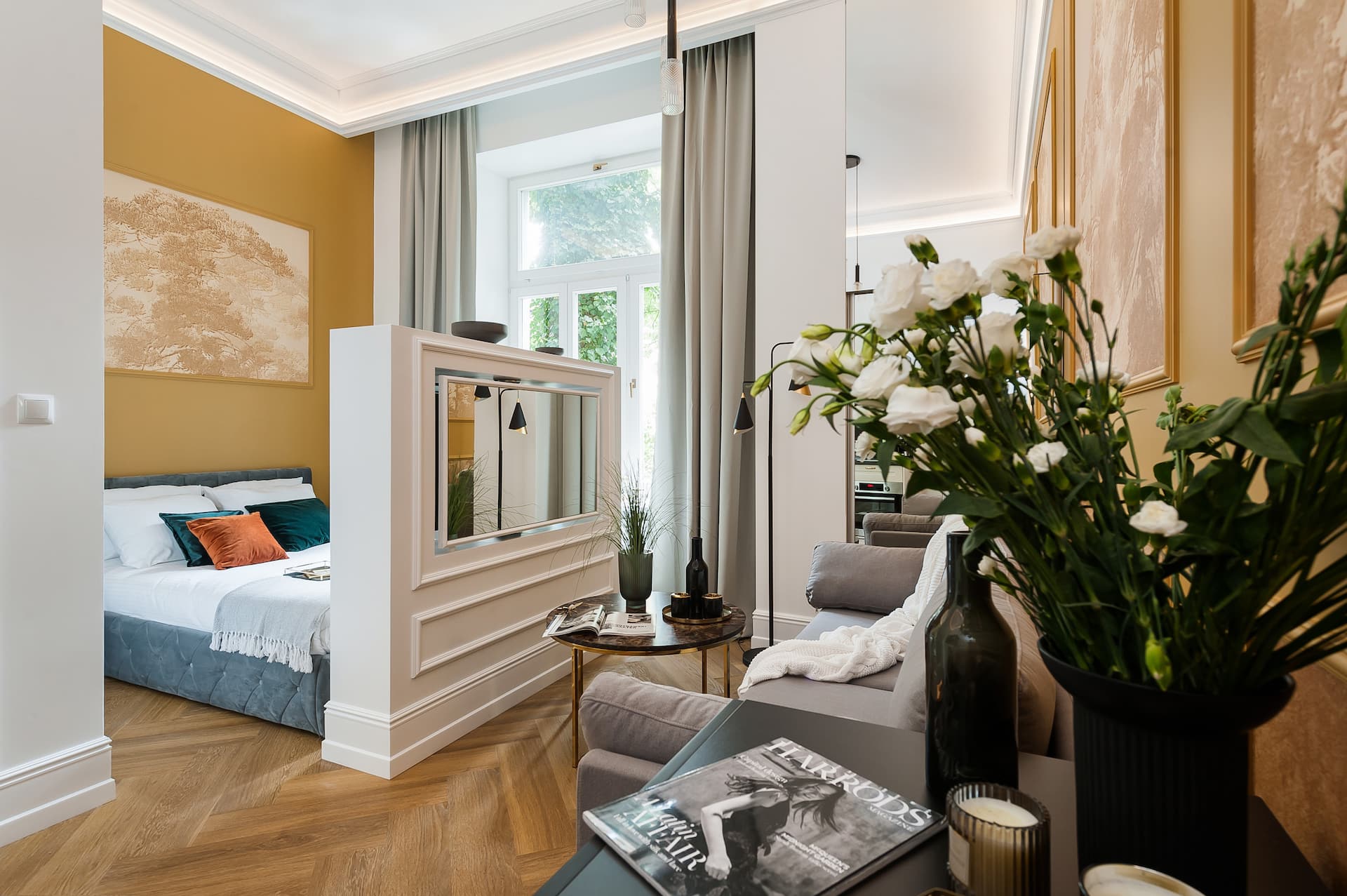 Sunrise Suite by Tyzenhauz