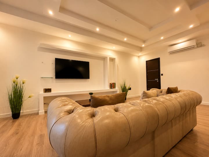 Spacious Townhouse | Private Jacuzzi | Swieqi - Malta