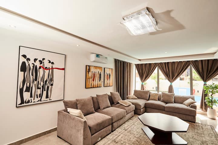 3br Villa |Private Pool, Backup Power | East Legon - Ghana
