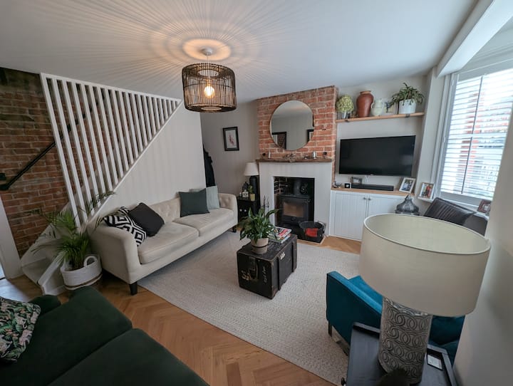 Comfy 3 Bed Terraced House In Centre Of Henley - 馬洛