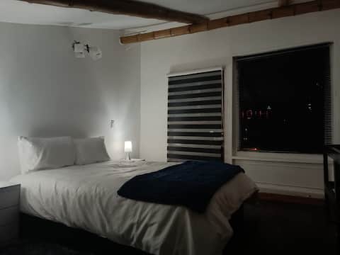 Top Airbnb: Refuge in La Macarena: Art, Flavor and View. in Santa Fé