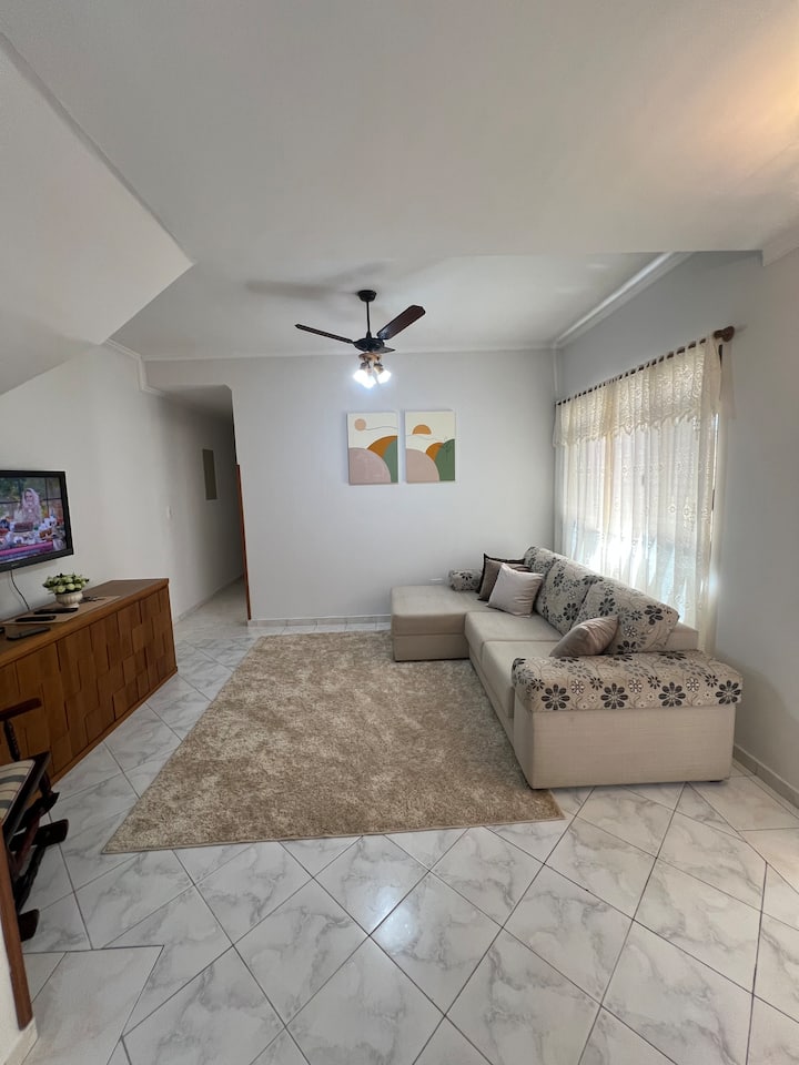 Casa Aconchegante C/suÃte, Wi-fi E Bem Localizado. - Santos